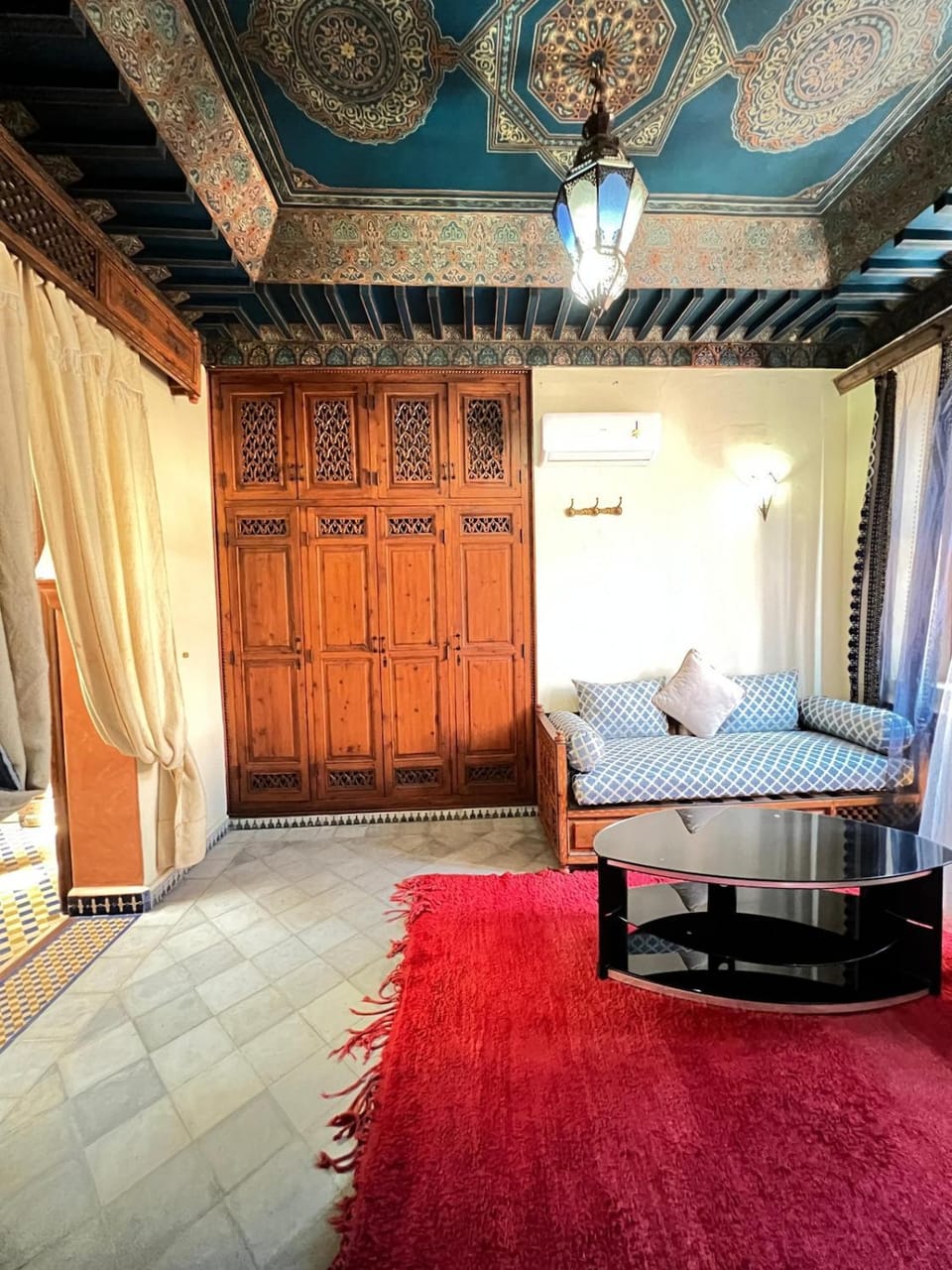 Riad-style villa with a private pool Villa in Marrakesh