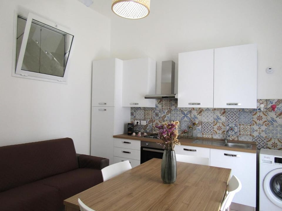 Kitchen or kitchenette, Living room, Dining area, oven, stove, washing machine