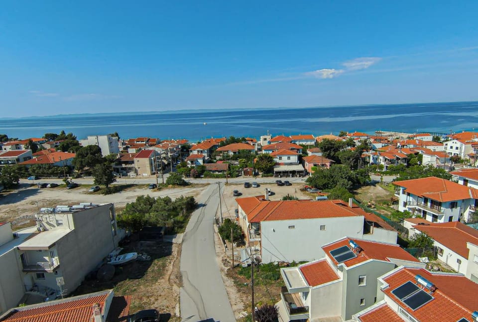 Neighbourhood, Bird's eye view, Street view
