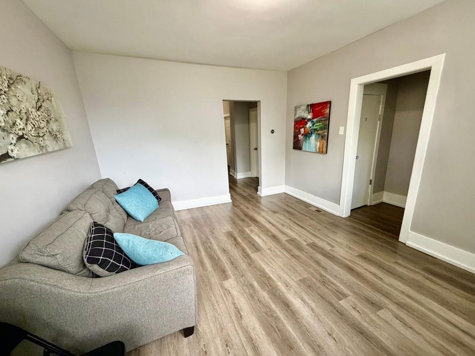 Beautiful Home Near Downtwon - Free Parking! Vacation rental in Chicago