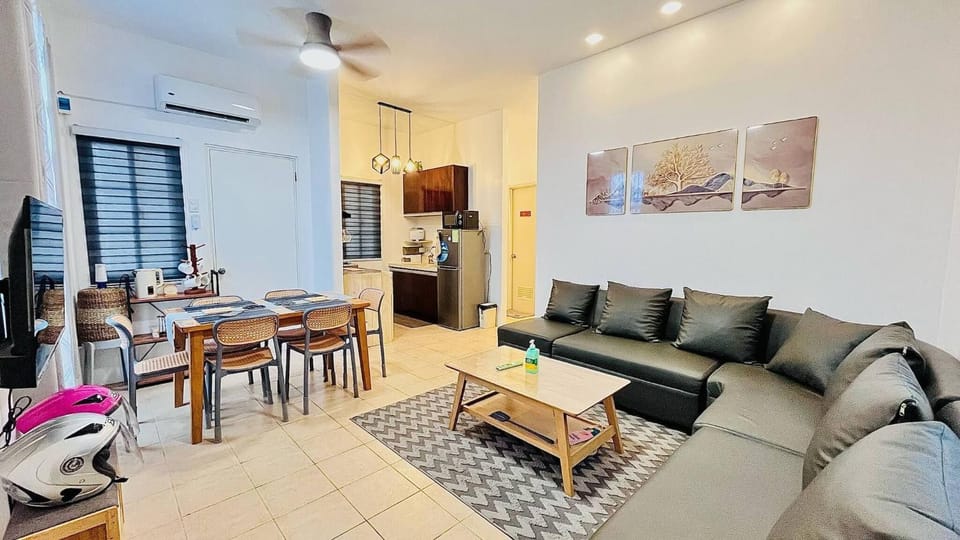 Living room, Dining area, kitchen