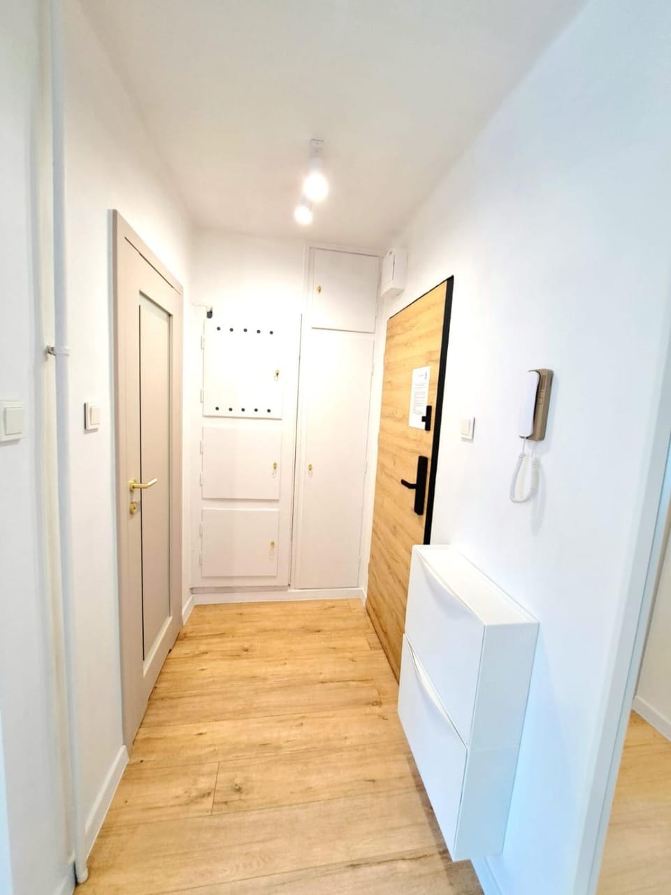 storage, wardrobe