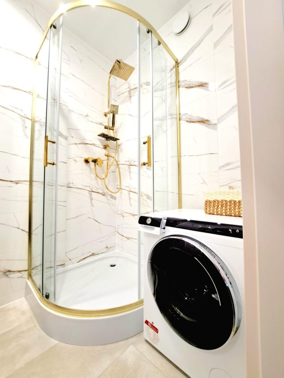 Shower, Bathroom, washing machine