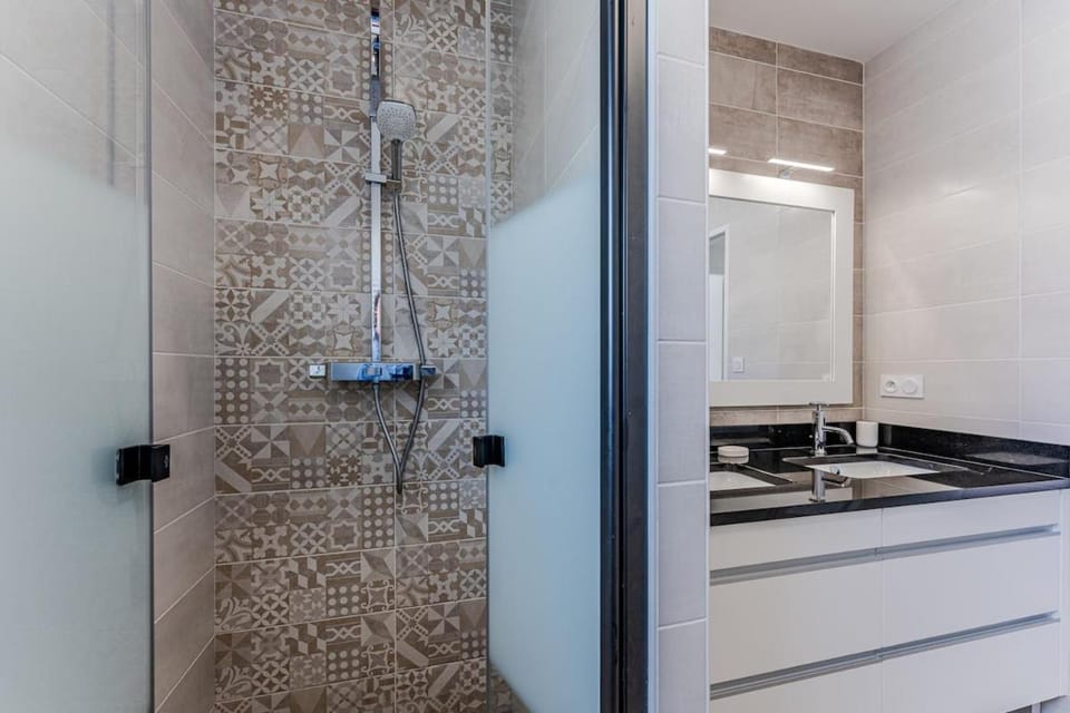 Shower, Bathroom