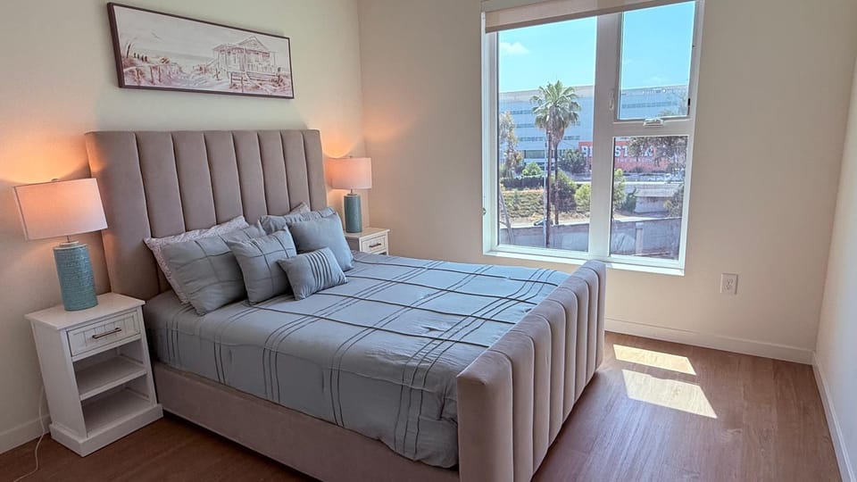 Bed, Bedroom