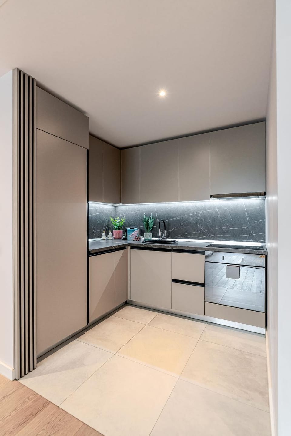 Kitchen or kitchenette, stove
