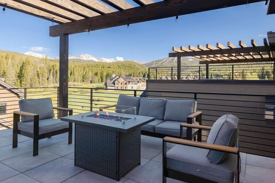 Gather & Glow Chalet in Fraser