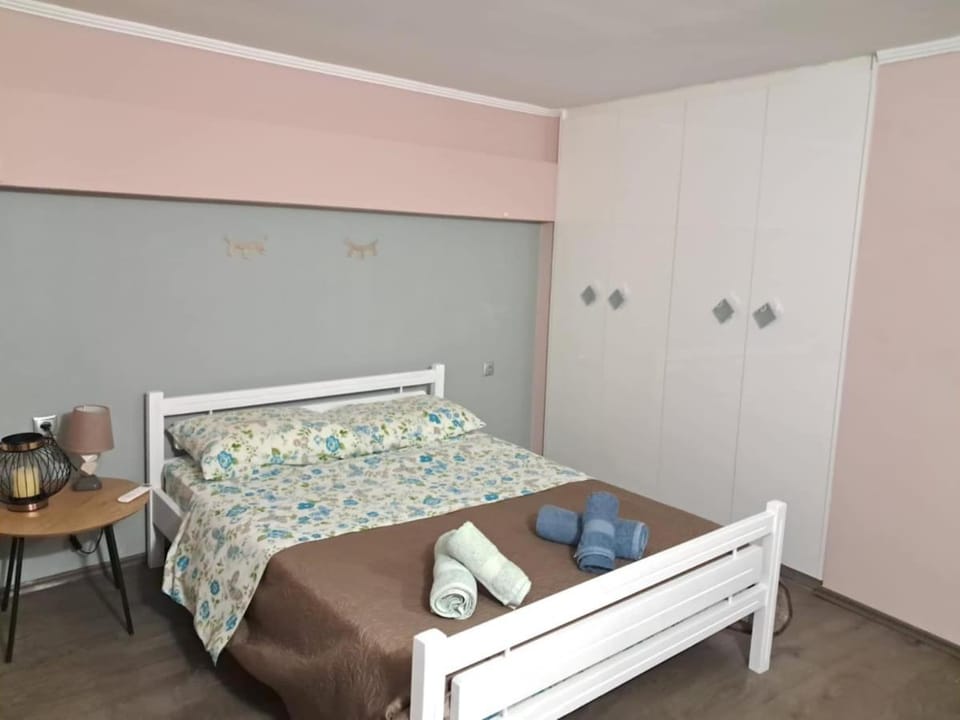 Double-V apartment Apartment in Peloponnese, Western Greece and the Ionian