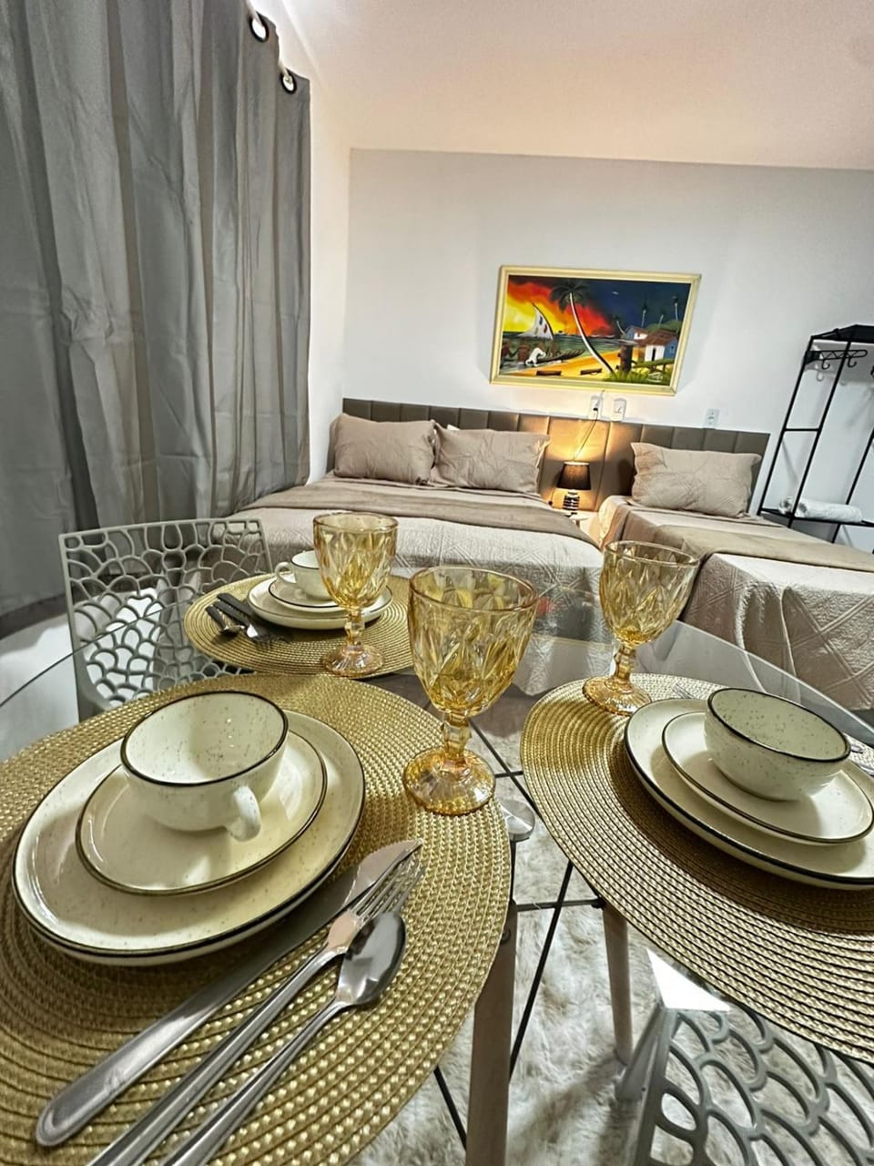 Dining area, Food