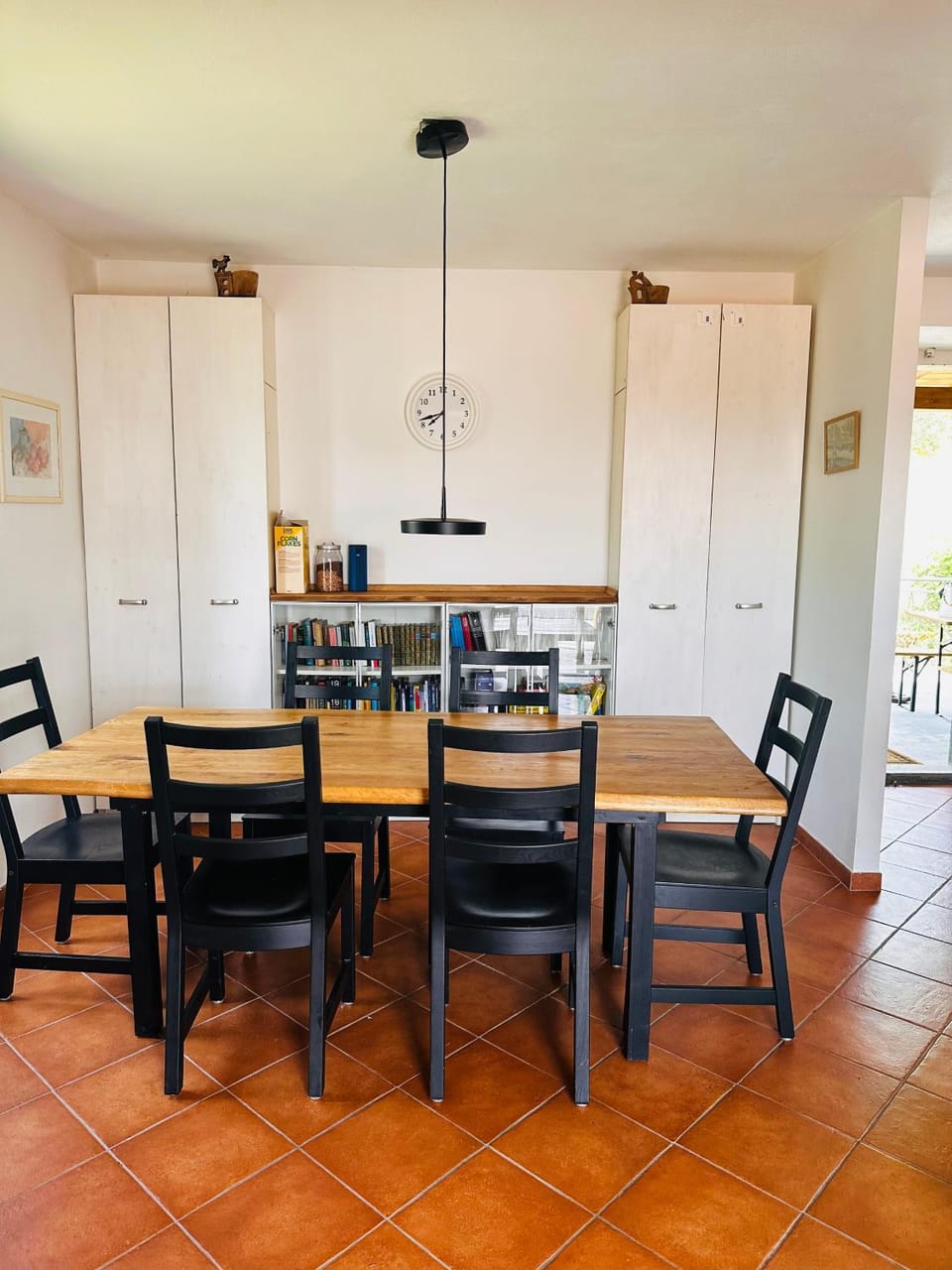 Dining area, pet friendly