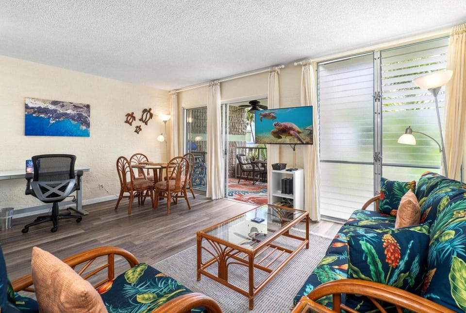Alii Villas#318 Top Floor with Garden/Ocean Views! House in Holualoa