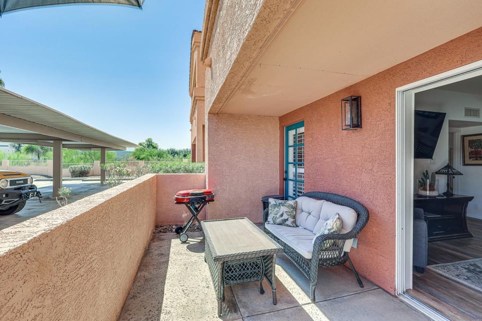 1 Mi to Beach: Lake Havasu City Condo w/ Balcony House in Lake Havasu City