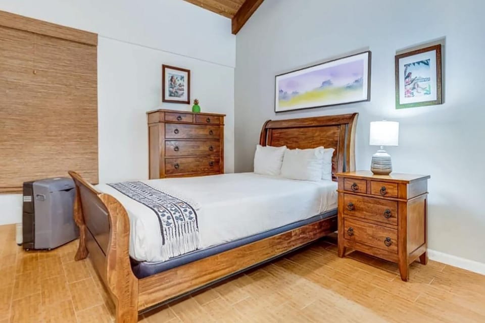 Experience Kamaole Sands 4-409 - Ocean Views, Spacious, Renovated, Wi-Fi, AC! House in Wailea