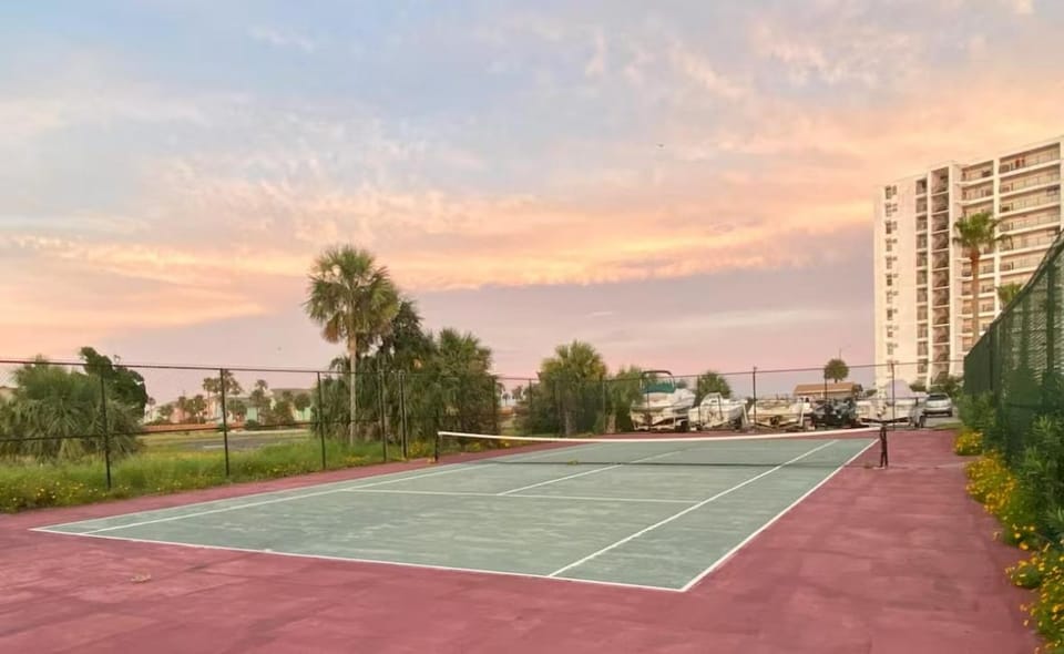 Panoramic Ocean View Condo Apartment in Galveston Island