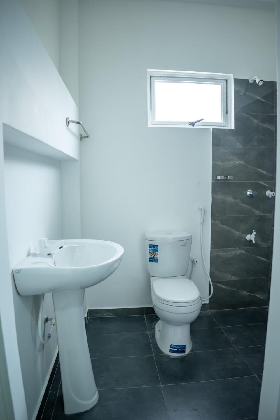 Backpackers GuestHouse Trincomalee Bed and Breakfast in Sri Lanka