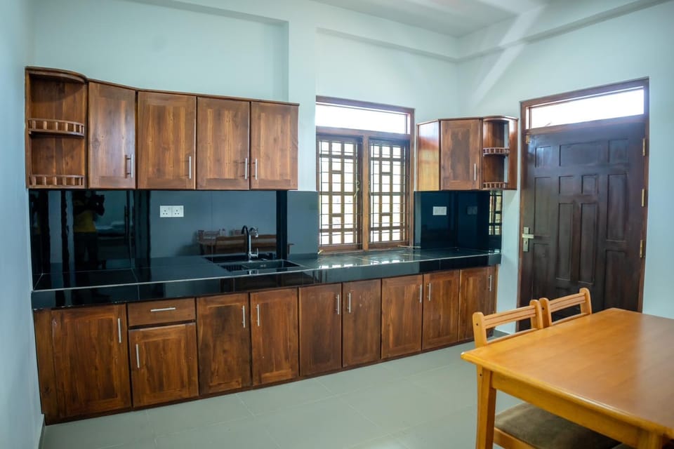 Backpackers GuestHouse Trincomalee Bed and Breakfast in Sri Lanka