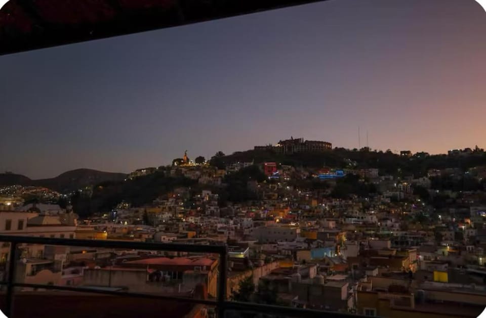 Quijote Loft Rentals Moyas Apartment in Guanajuato