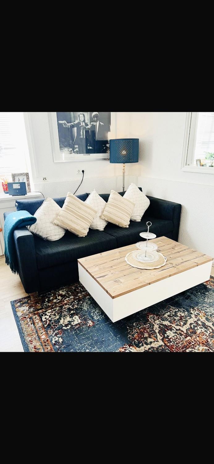 TOP 2 ROOM APPARTEMENT l CITY CENTER l 24H SELF CHECK IN l 2 SMART TV l REGENDUSCHE l FREE PARKING Apartment in Augsburg