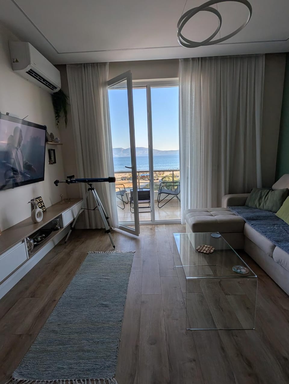 Great apartment with stunning view Apartment in Vlorë