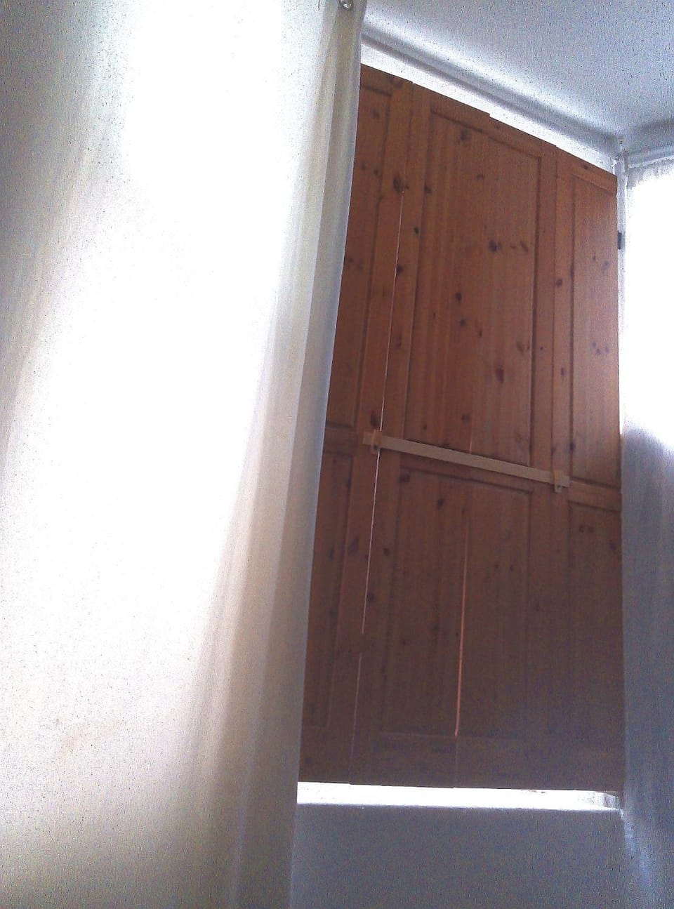 Bedroom, Street view, Quiet street view, fireplace, furniture, internet, soundproof, wardrobe, washing machine