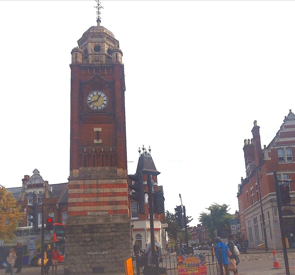 Nearby landmark, Restaurant/places to eat, People, Place of worship, Lounge or bar, Fitness centre/facilities, Business facilities, City view, Landmark view, Street view, Area and facilities, Supermarket/grocery shop, Shopping Area, Location