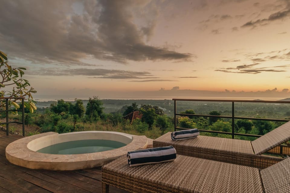 Natural landscape, Sea view, Swimming pool, Sunrise