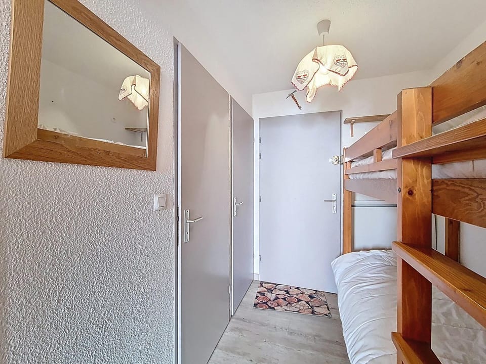 Studio au pied des pistes avec balcon sud pour 4 personnes - FR-1-344-1229 Apartment in Les Allues