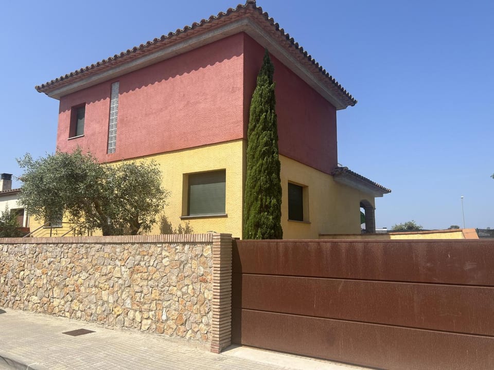 Casa amplia en L'Escala para 10 personas con piscina - ES-89-146 House in L'Escala