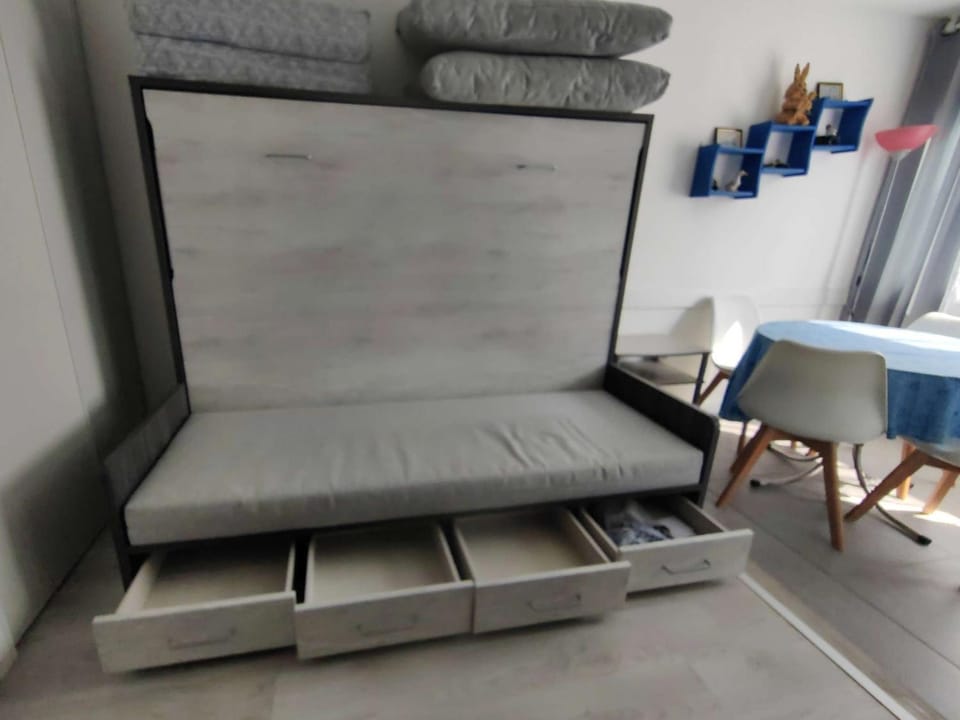 Studio Cabine 4 Pers, Cap d'Agde, Proche Plage - FR-1-607-225 Cabin in Agde