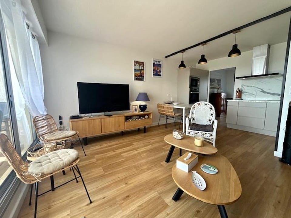 Bel appartement T3 rénové avec vue sur mer à Royan - FR-1-494-213 Apartment in Royan