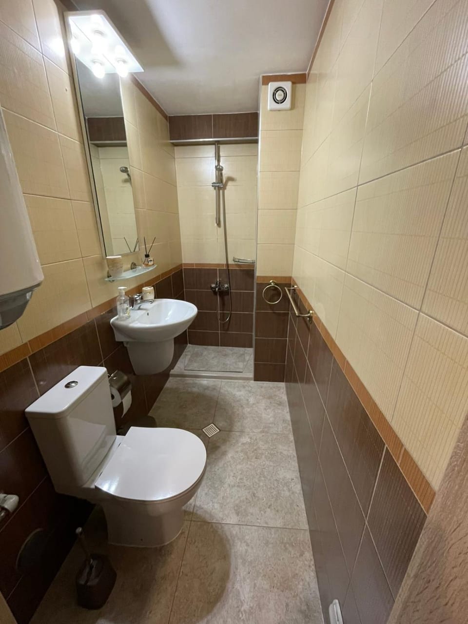 Shower, Toilet, Bathroom