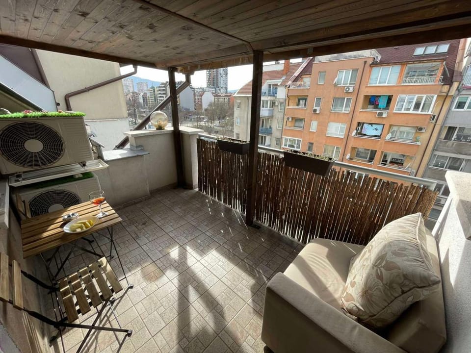Patio, View (from property/room), Balcony/Terrace, Seating area