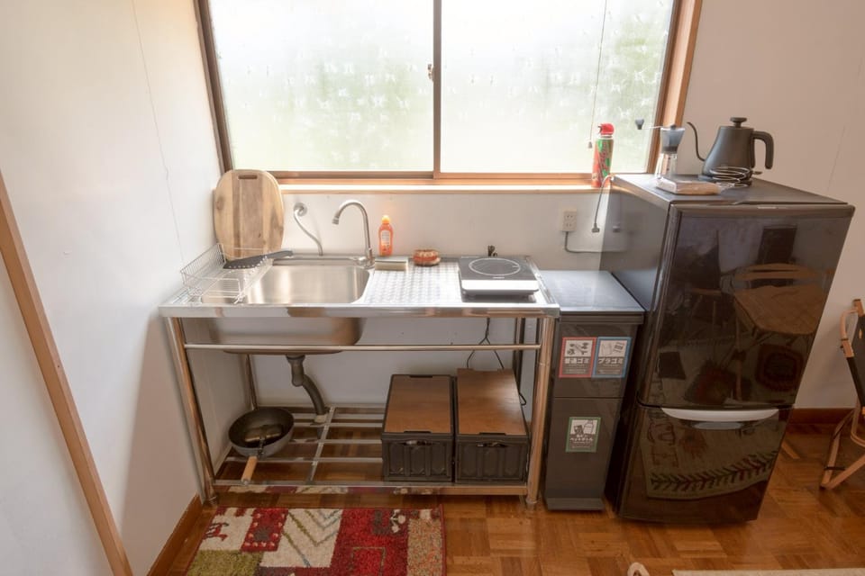 Kitchen or kitchenette, kitchen