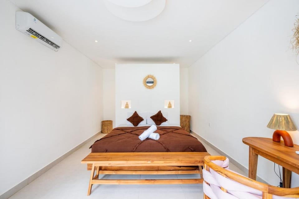NEW! Villa Aurora - 4BR Villa in Kerobokan Villa in North Kuta