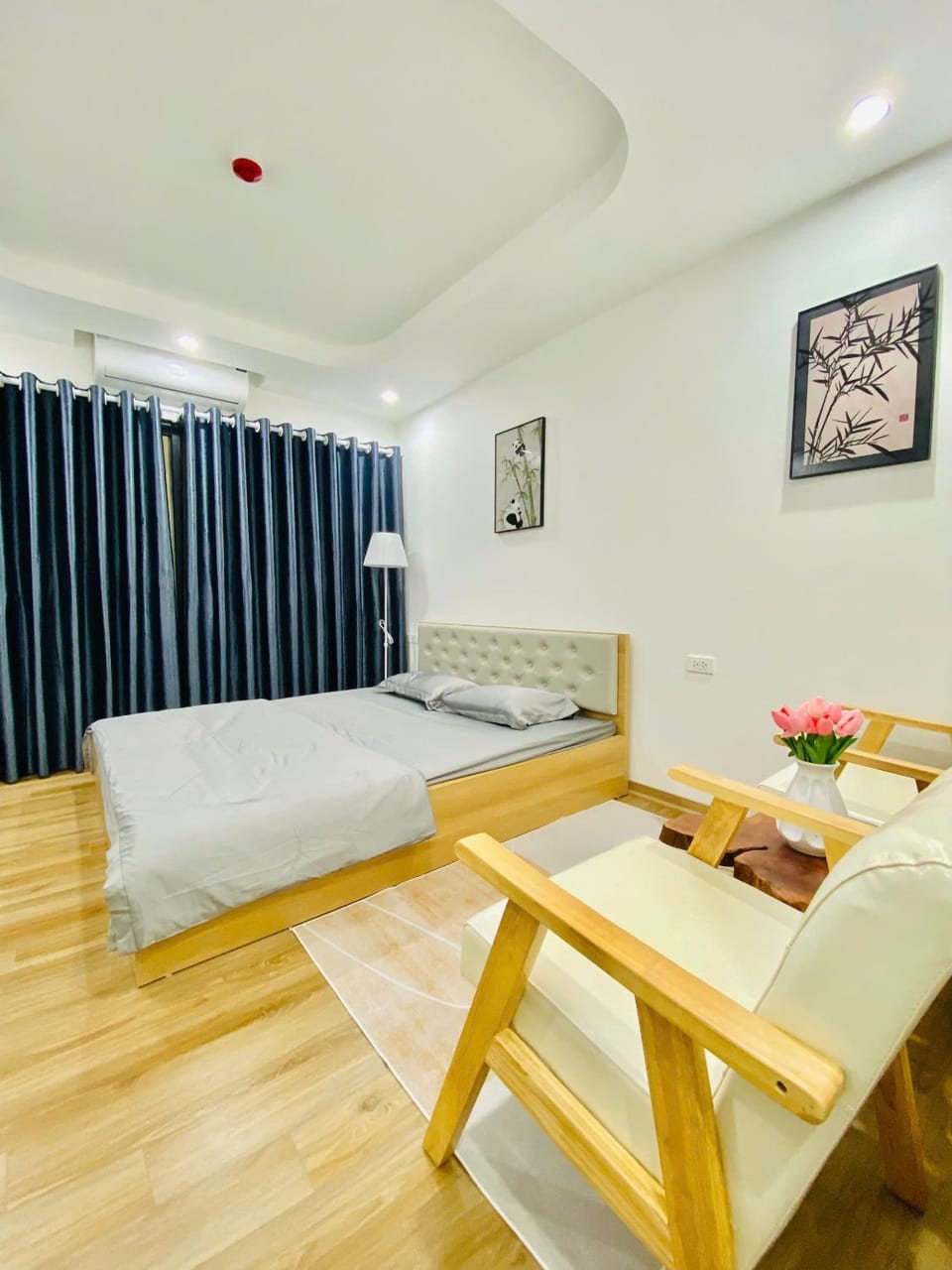 Bed, Photo of the whole room