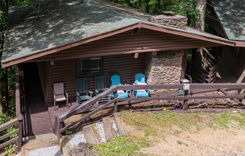 New Listing! Mountain cabin Cabin in Fontana Lake
