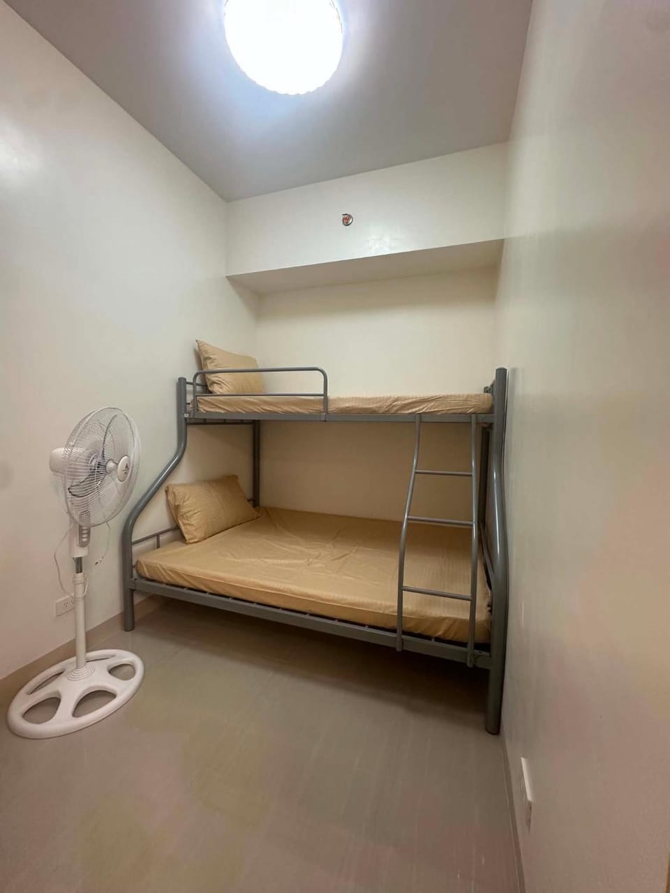 Leaf residences 2bedroom Muntinlupa Apartment in Muntinlupa