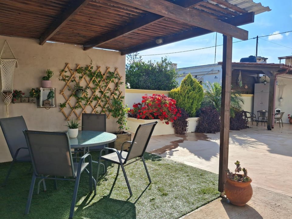 Patio, Garden, Garden view