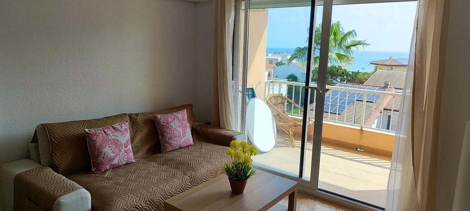 Living room, Sea view