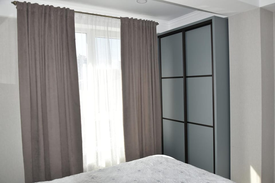 Bed, Photo of the whole room, Bedroom, wardrobe