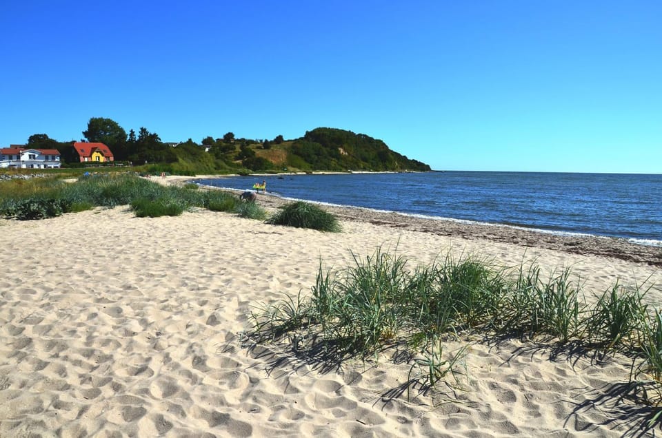 Horse-riding, Beach, Beach, Windsurfing, Canoeing, Hiking, Diving