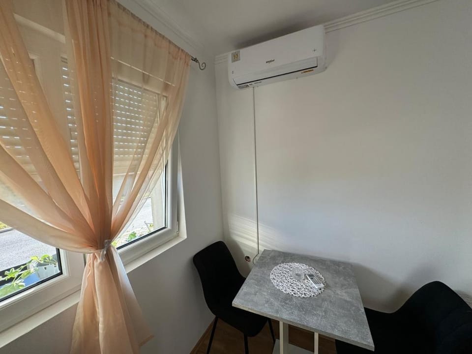 Leonie Apartment Apartment in Neum