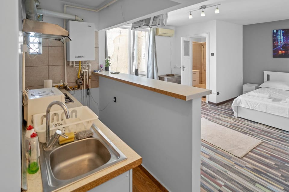 North Station Flat Apartment in Bucharest
