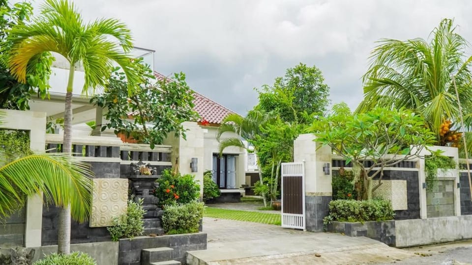 Puri Anturan Lovina Villa in Buleleng