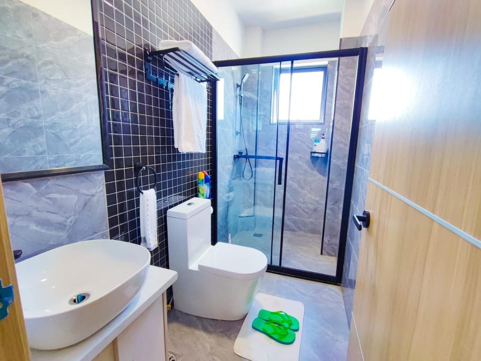 classy executive two bedroom apartment with fully equipped gym ample parking space heated swimming pool children playing ground and amazing scenic views Apartment in Nairobi County