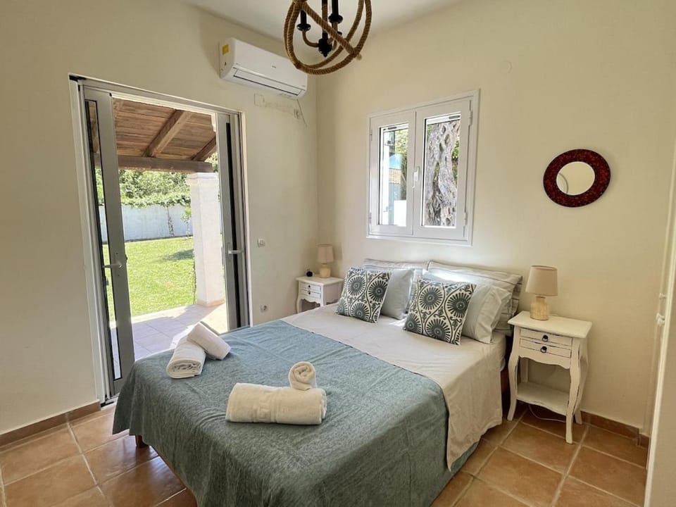 Beachfront Villa with Garden - Valentine Corfu House in Corfu, Greece