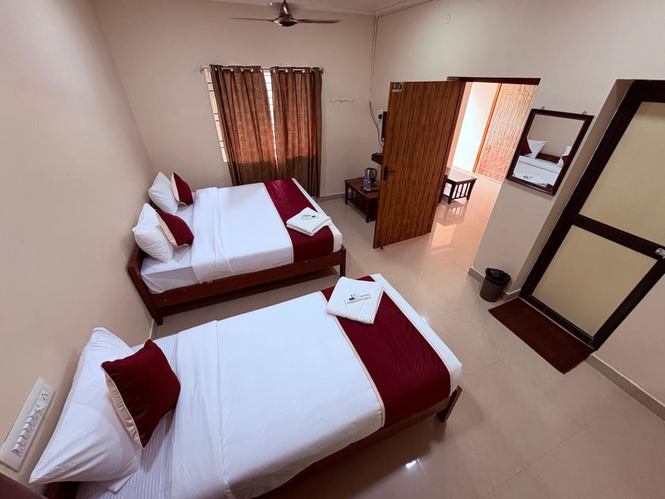 Bed, Photo of the whole room, Bedroom, towels, wardrobe, air conditioner