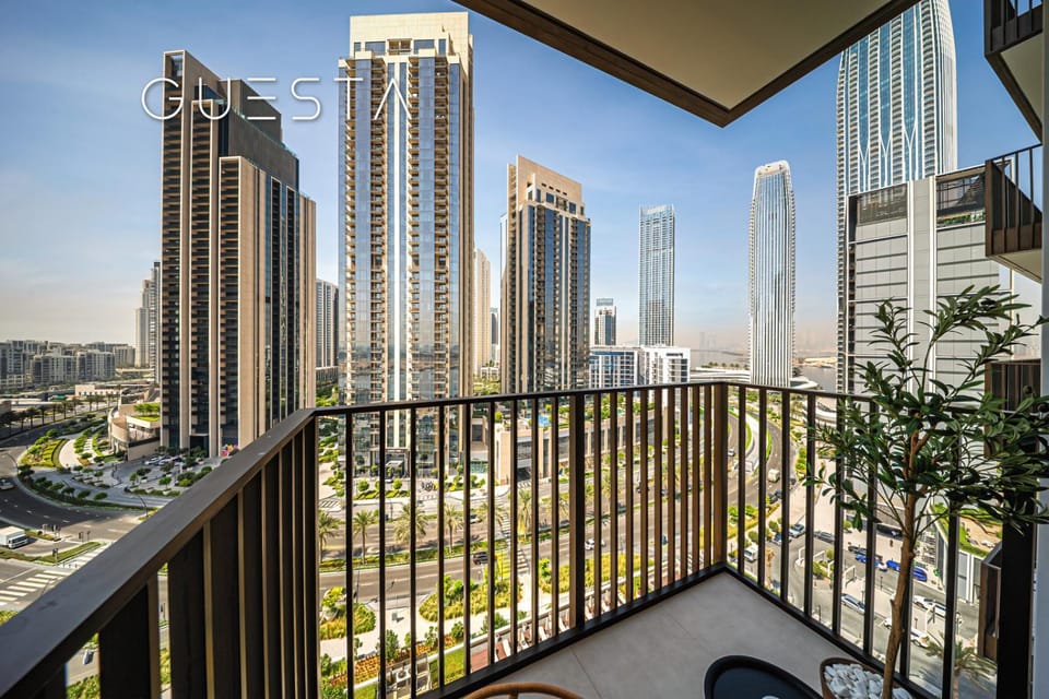 Property building, View (from property/room), City view
