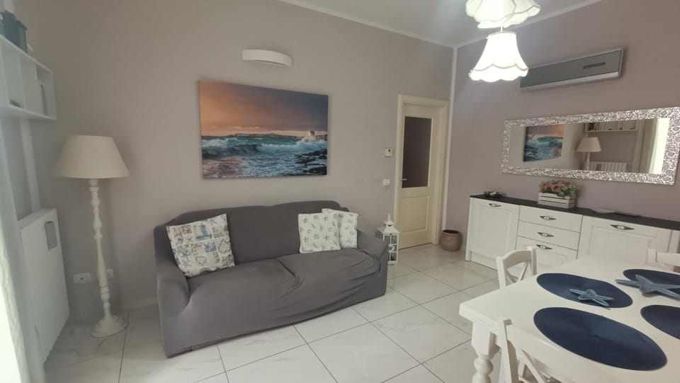 Living room, air conditioner