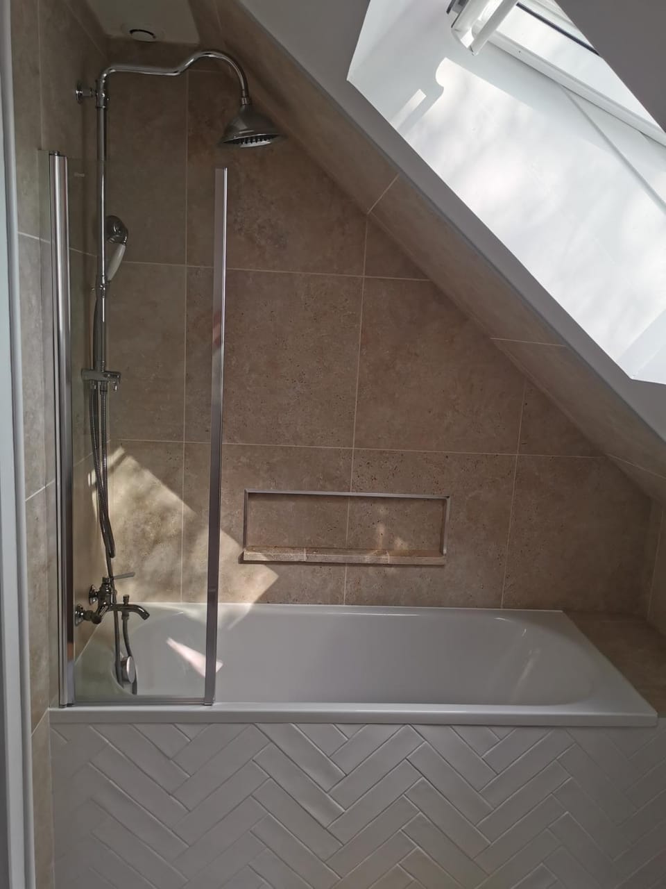 Chambre proche circuit des 24h du Mans Vacation rental in Pays de la Loire